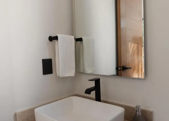 4br Modern Luxury With Private Pool & Concierge Service In Villa *