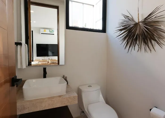4br Modern Luxury With Private Pool & Concierge Service In Villa