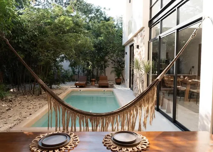 4br Modern Luxury With Private Pool & Concierge Service In