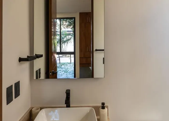 4br Modern Luxury With Private Pool & Concierge Service In Villa *