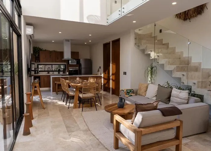Villa 4br Modern Luxury With Private Pool & Concierge Service In
