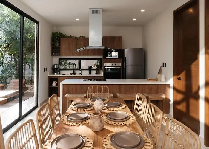 4br Modern Luxury With Private Pool & Concierge Service In