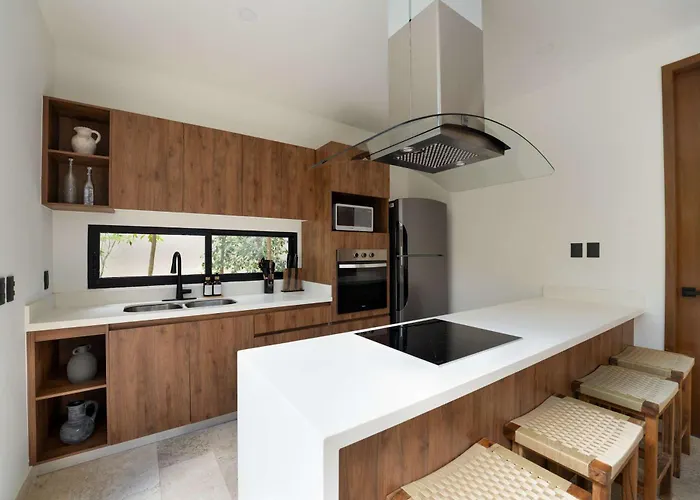 4br Modern Luxury With Private Pool & Concierge Service In *